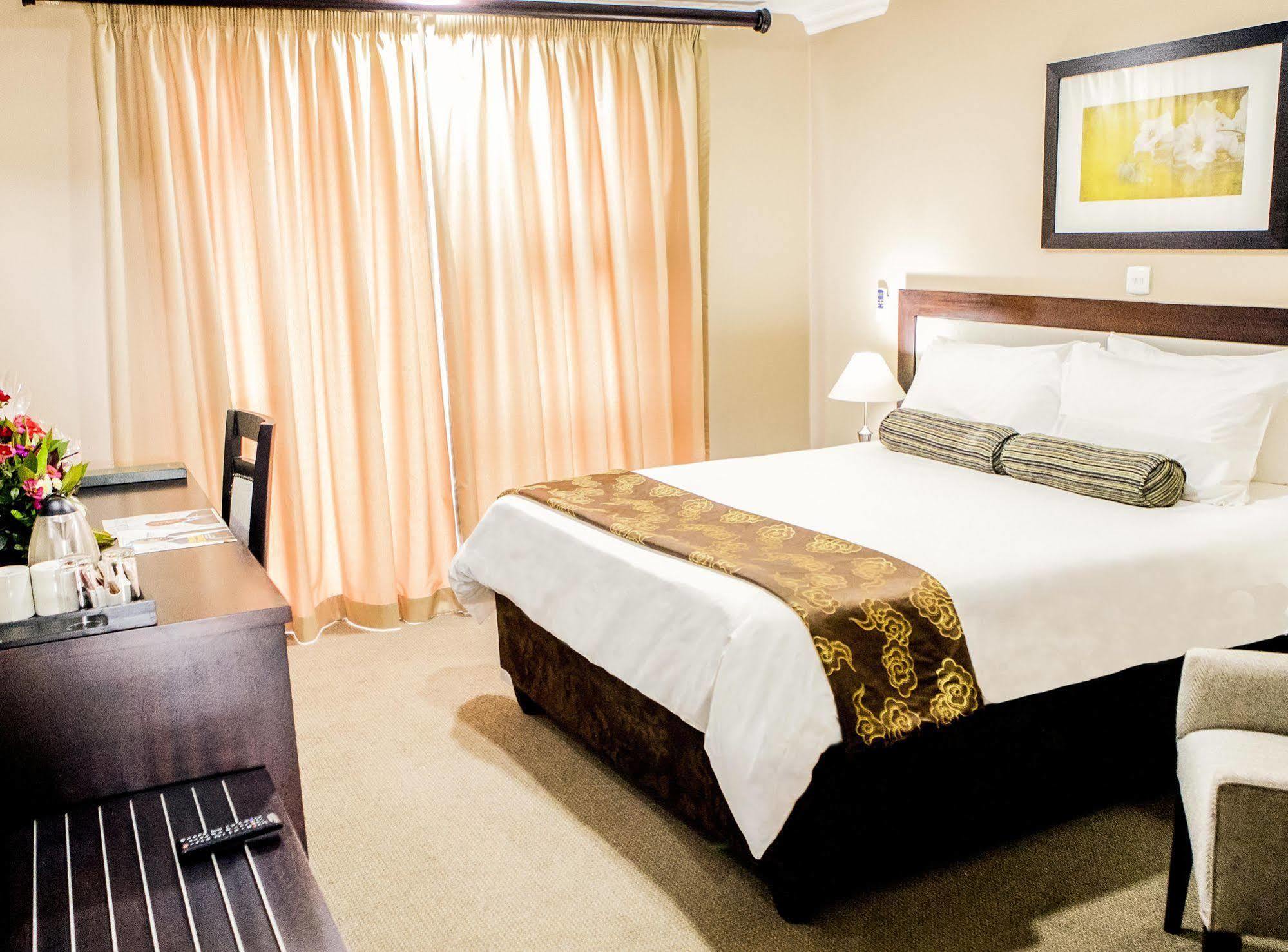 Sunbird Lilongwe Hotell Exteriör bild