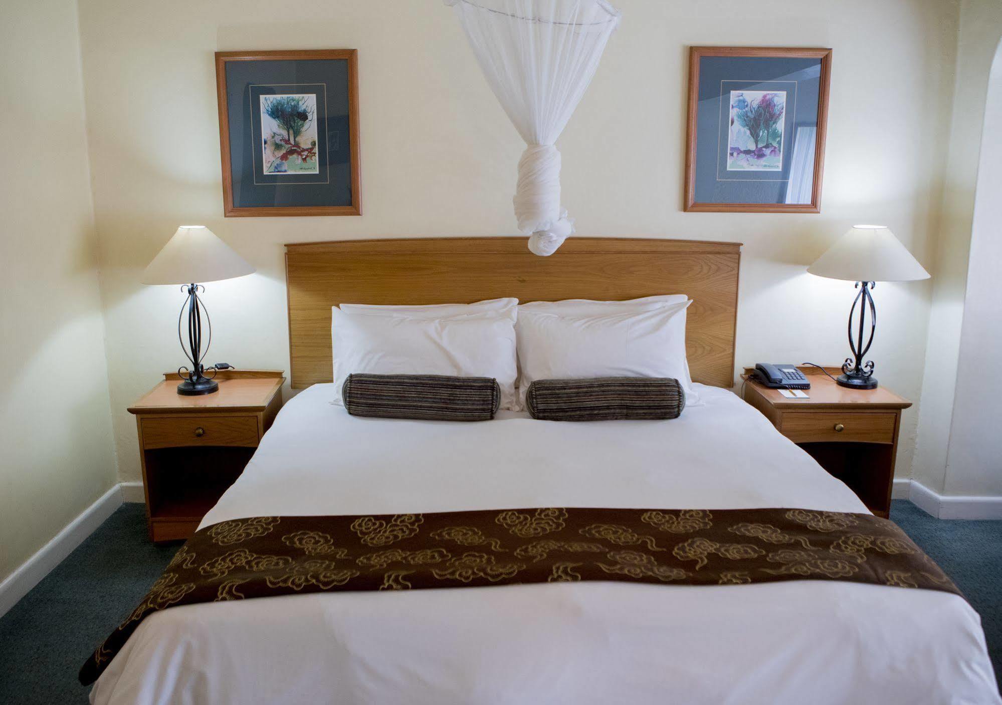 Sunbird Lilongwe Hotell Exteriör bild