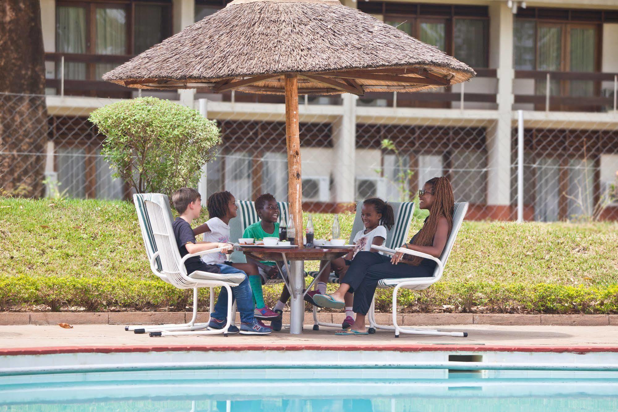 Sunbird Lilongwe Hotell Exteriör bild