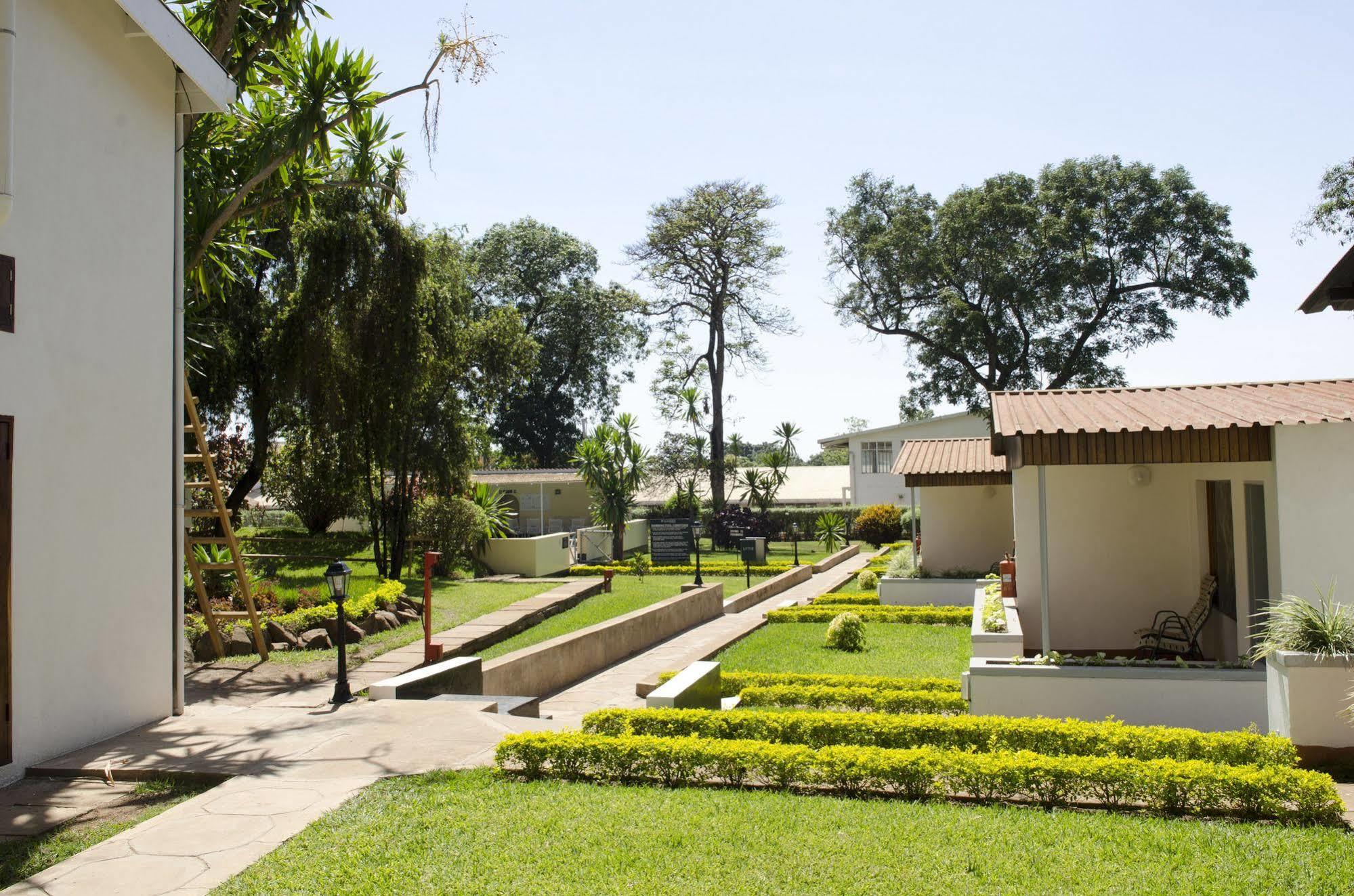 Sunbird Lilongwe Hotell Exteriör bild