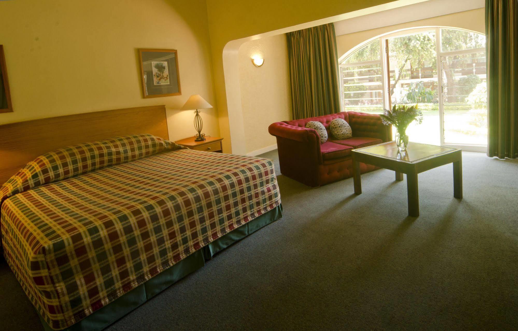 Sunbird Lilongwe Hotell Exteriör bild