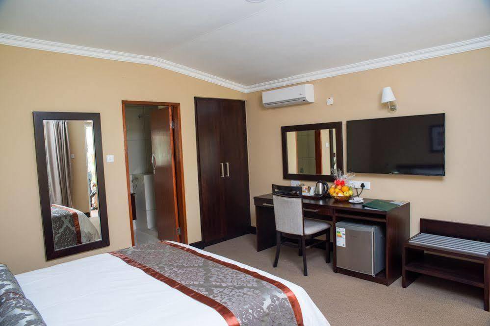 Sunbird Lilongwe Hotell Exteriör bild